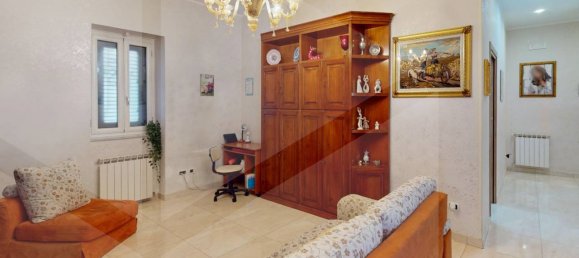 3-salle Maison à Arzano, Italy No. 24603 12