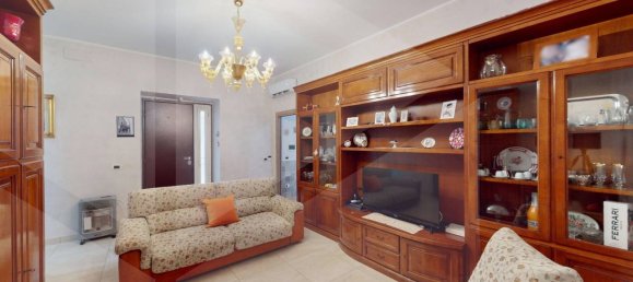 3-salle Maison à Arzano, Italy No. 24603 15