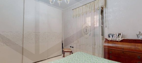 3-salle Maison à Arzano, Italy No. 24603 22