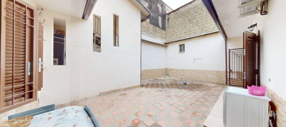 3-salle Maison à Arzano, Italy No. 24603 5