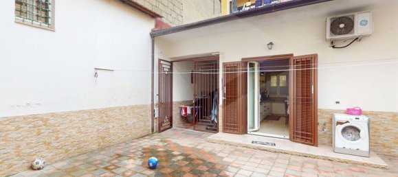 3-salle Maison à Arzano, Italy No. 24603 4