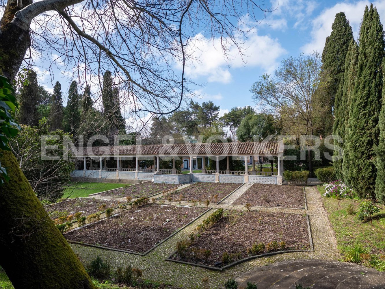 7 bedrooms Castles in Lisbon, Portugal No. 50288