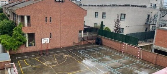 Apartamento de 2 dormitorios en Logroño, Spain No. 137821 3