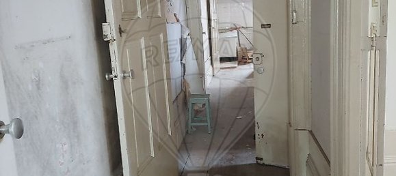 9 bedrooms Building in Porto, Portugal No. 157969 4