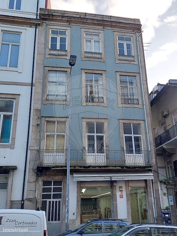 9 bedrooms Building in Porto, Portugal No. 157969