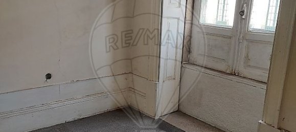 9 bedrooms Building in Porto, Portugal No. 157969 2