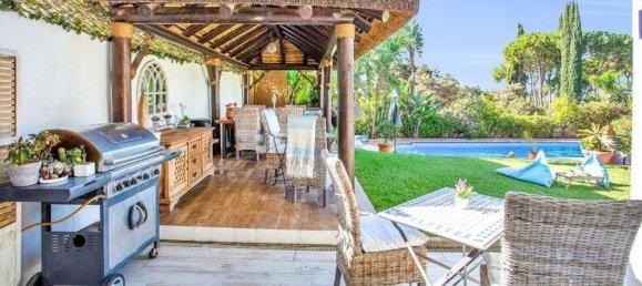 6 bedrooms Villa in Marbella, Spain No. 55718 3
