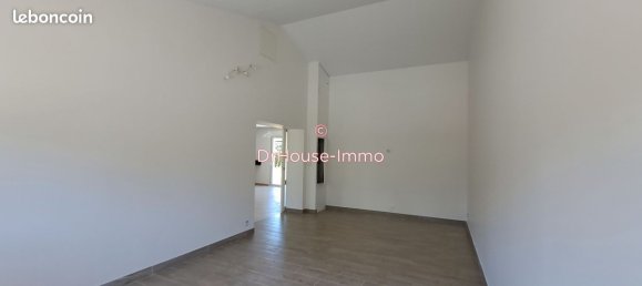 4 bedrooms House in Saint-Hippolyte, France No. 107389 8