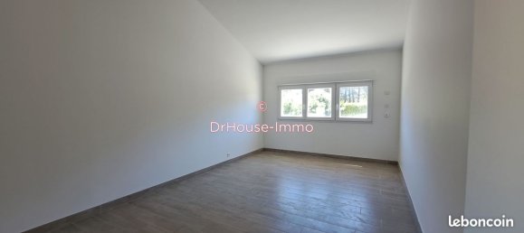 4 bedrooms House in Saint-Hippolyte, France No. 107389 7