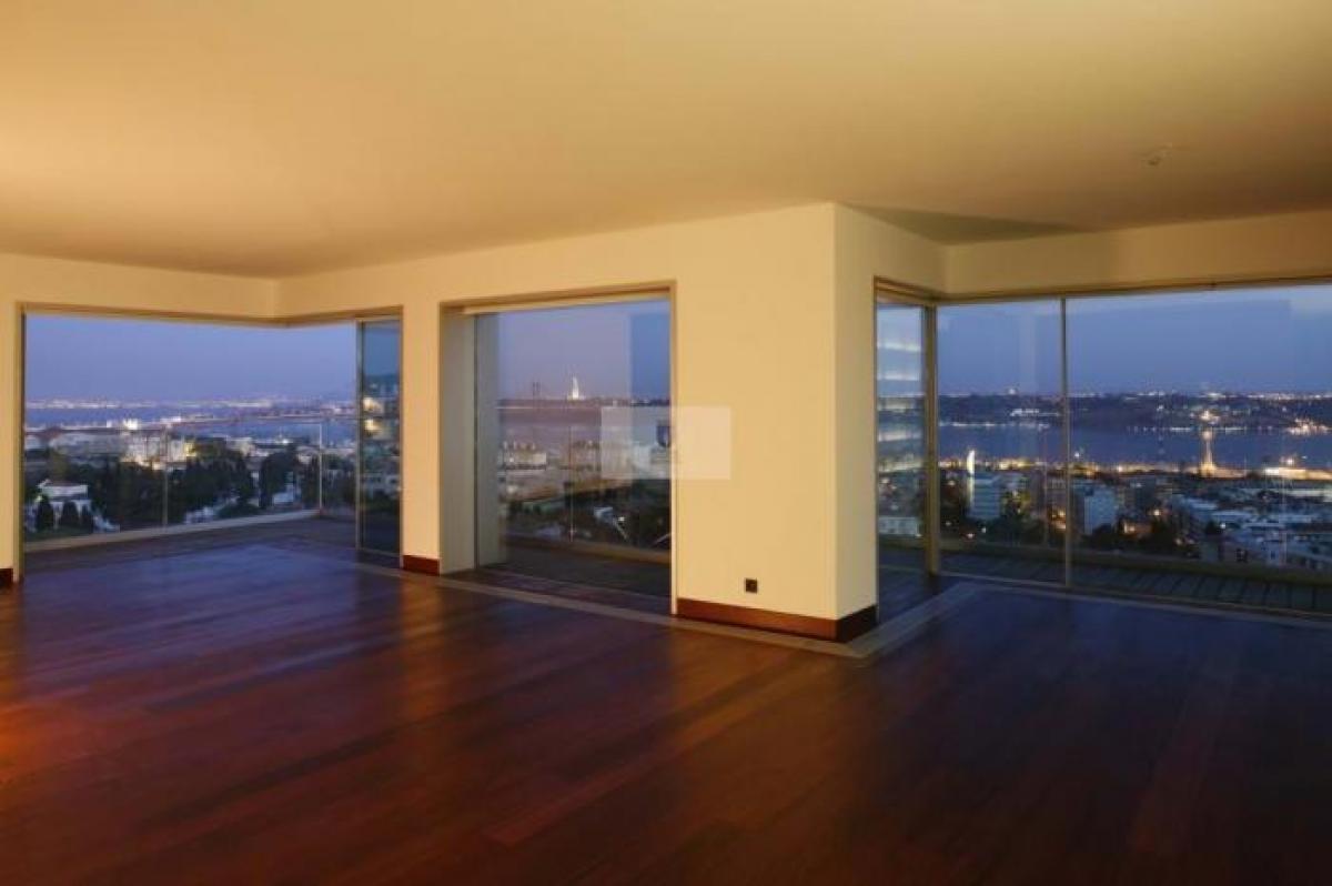 4 Schlafzimmer Wohnung in Lisbon, Portugal, Nr. 3300