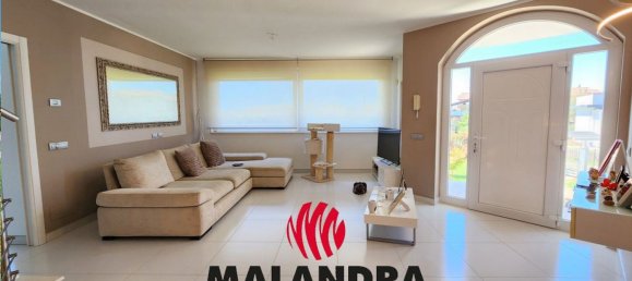 5 bedrooms Villa in Oleggio, Italy No. 328286 8