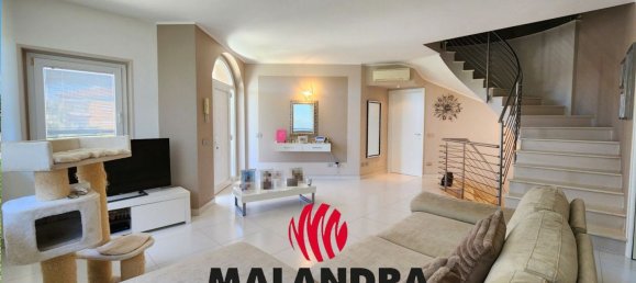 5 bedrooms Villa in Oleggio, Italy No. 328286 11