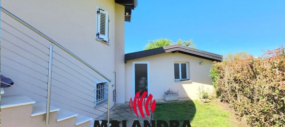 5 bedrooms Villa in Oleggio, Italy No. 328286 6