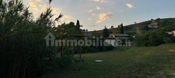 3 Schlafzimmer Haus in Spoleto, Italy, Nr. 353582 11
