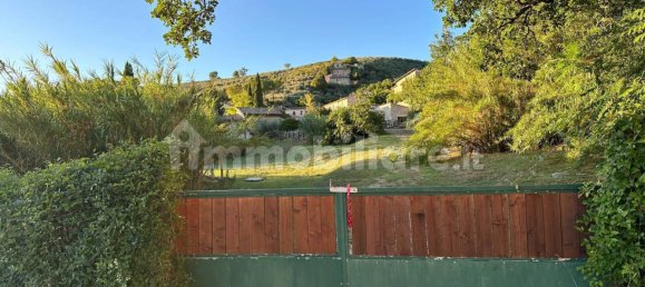 3 Schlafzimmer Haus in Spoleto, Italy, Nr. 353582 7