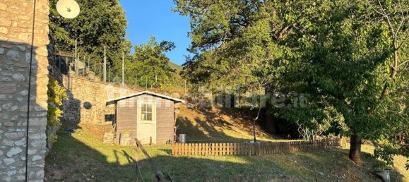 3 Schlafzimmer Haus in Spoleto, Italy, Nr. 353582 6