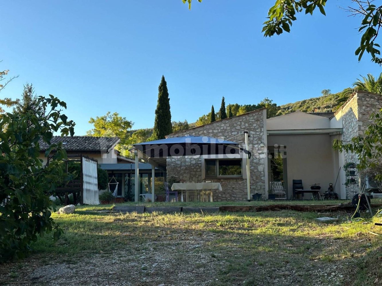 3 Schlafzimmer Haus in Spoleto, Italy, Nr. 353582