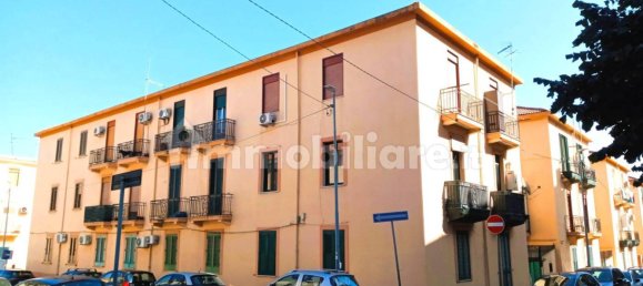 2 bedrooms Apartment in Messina, Italy No. 126811 2
