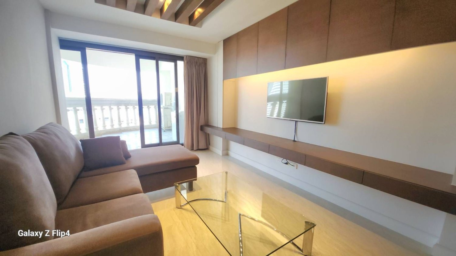 2 bedrooms Condo in Bang Rak, Thailand No. 63403