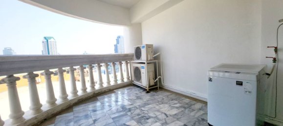 Кондоминиум  с 2 спальнями в Банг Рак, Таиланд № 63403 11