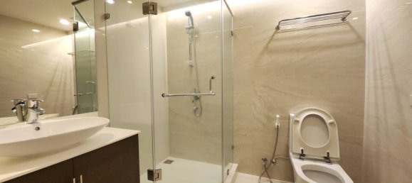 Кондоминиум  с 2 спальнями в Банг Рак, Таиланд № 63403 3