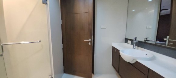 Кондоминиум  с 2 спальнями в Банг Рак, Таиланд № 63403 8