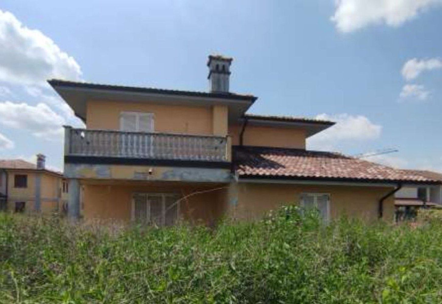 Villa de 6 habitaciónes en Roncaro, Italy No. 3350