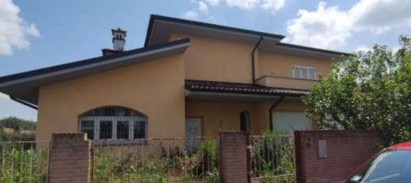 Villa de 6 habitaciónes en Roncaro, Italy No. 3350 2