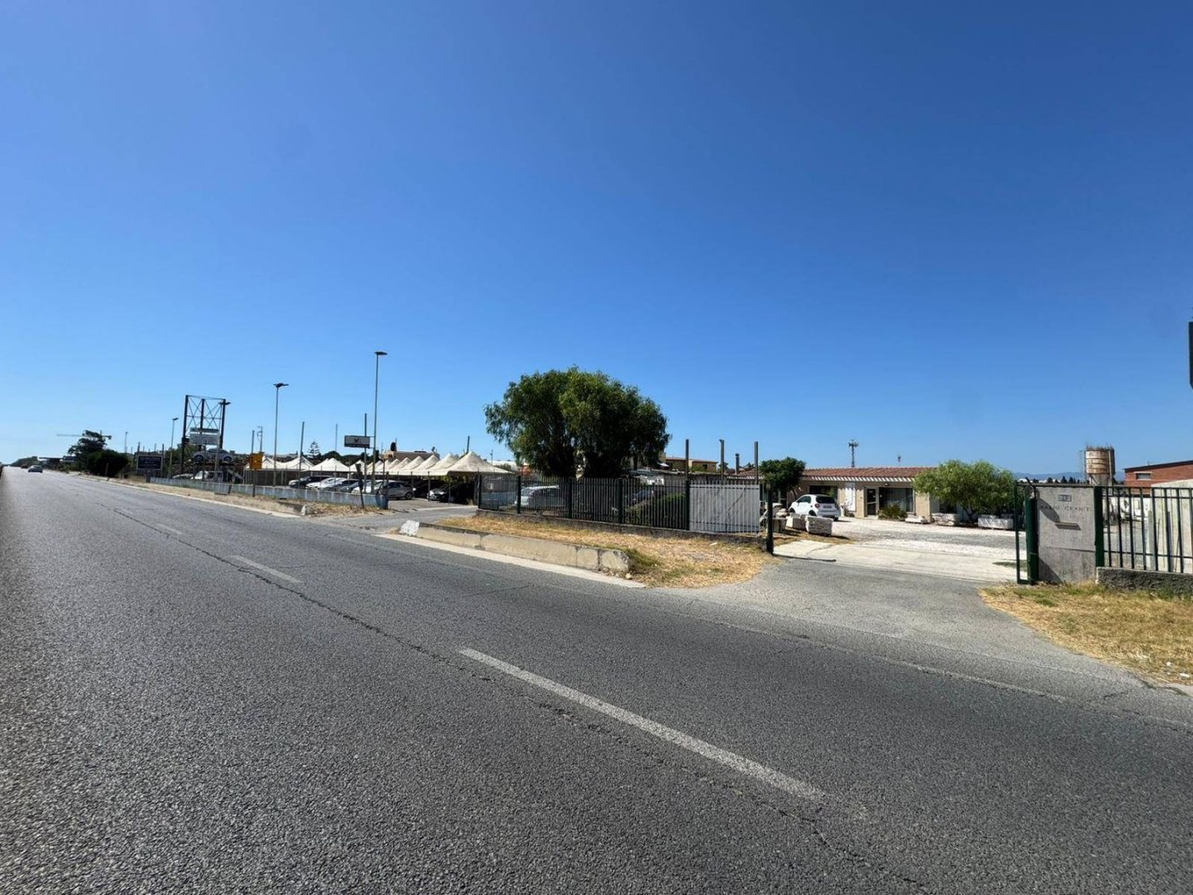 Склад 800м² в Куарту Сант'Элена, Италия № 301639