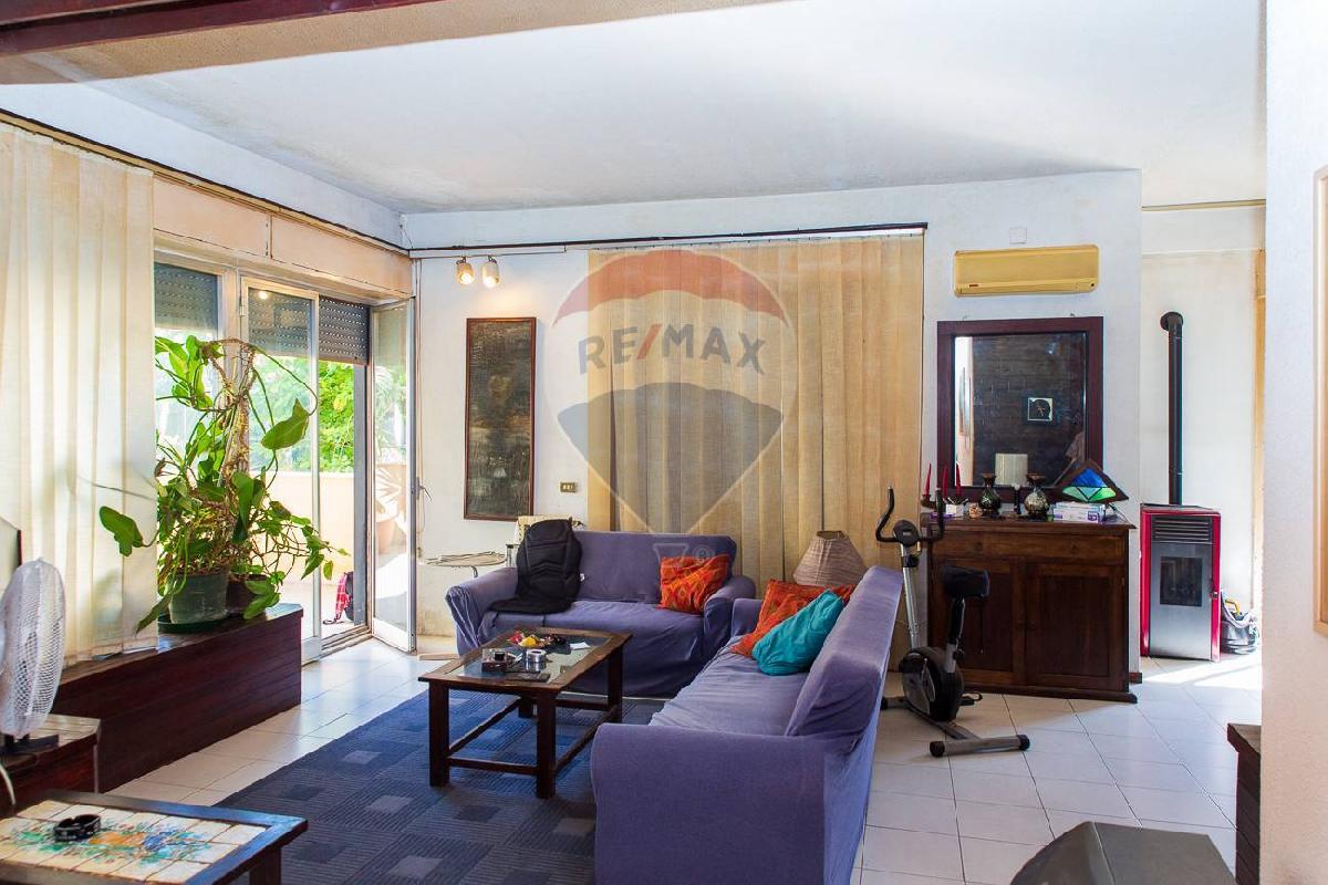 2 chambres Appartement à Tremestieri Etneo, Italy No. 300255