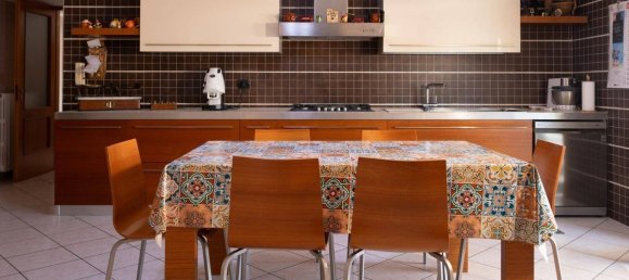 3 rooms Apartment in Nocera Superiore, Italy No. 280353 5