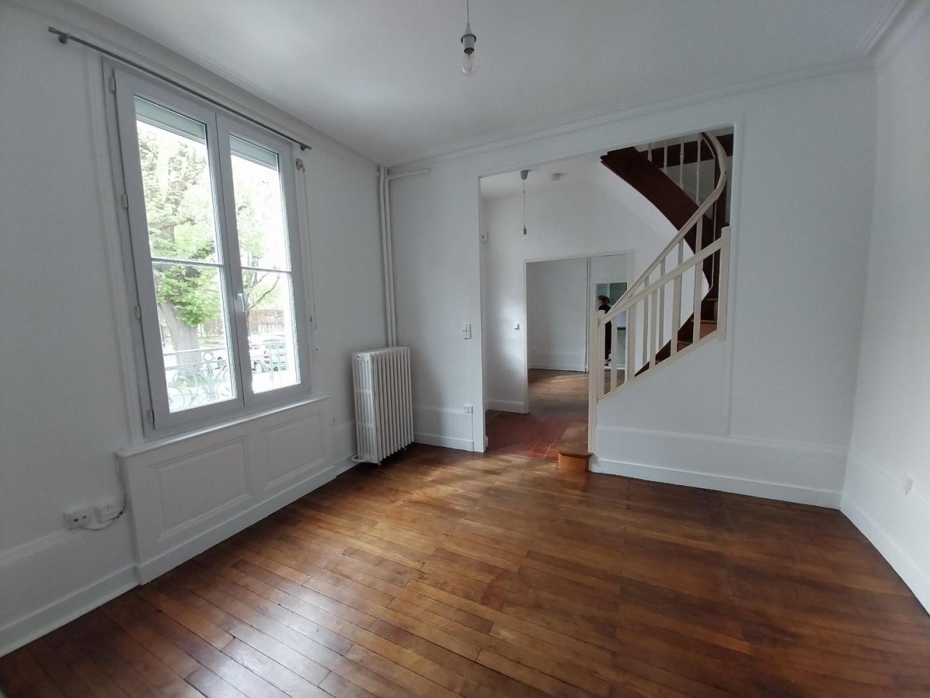 Moradia em banda T4 em Tours, France N.º 70352