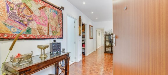 4 bedrooms Apartment in Lisbon, Portugal No. 12233 2