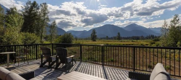 3 bedrooms House in British Columbia, Canada No. 1064 12