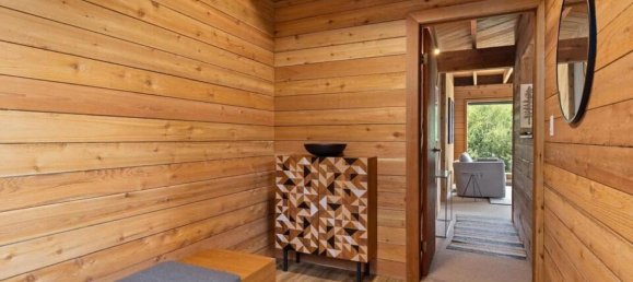 3 bedrooms House in British Columbia, Canada No. 1064 5