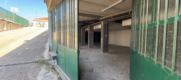 338m² Commercial property in Asti, Italy No. 8481 4