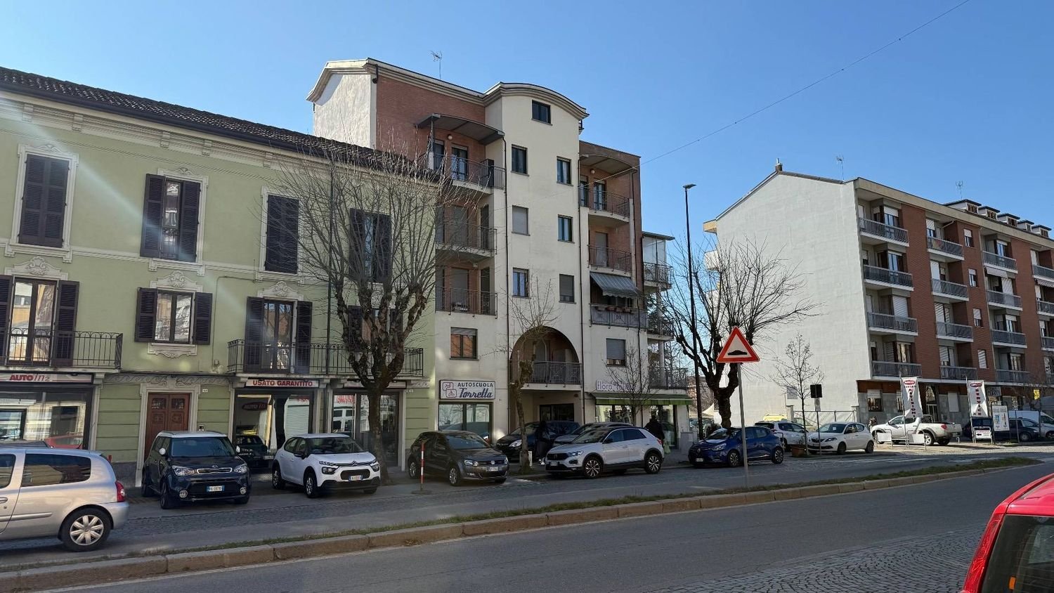 338m² Commercial property in Asti, Italy No. 8481