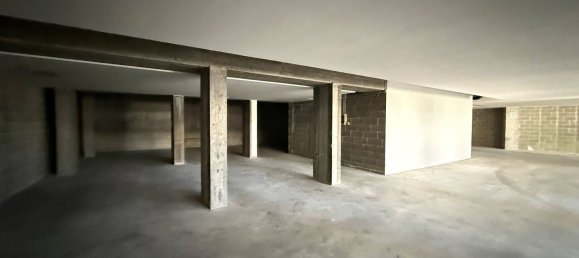 338m² Commercial property in Asti, Italy No. 8481 11