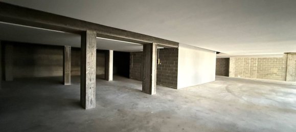 338m² Commercial property in Asti, Italy No. 8481 12