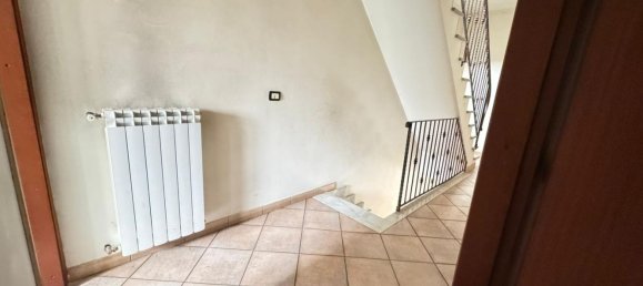 3 Schlafzimmer Haus in Simbario, Italy, Nr. 363103 8