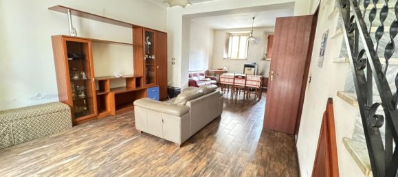 3 Schlafzimmer Haus in Simbario, Italy, Nr. 363103 5