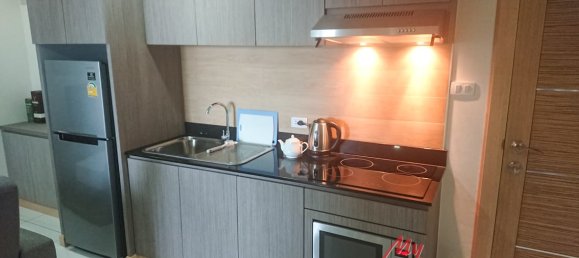 2 bedrooms Condo in Pattaya, Thailand No. 2997 2