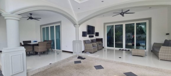 2 bedrooms Cafe / restaurant in Pattaya, Thailand No. 23007 15