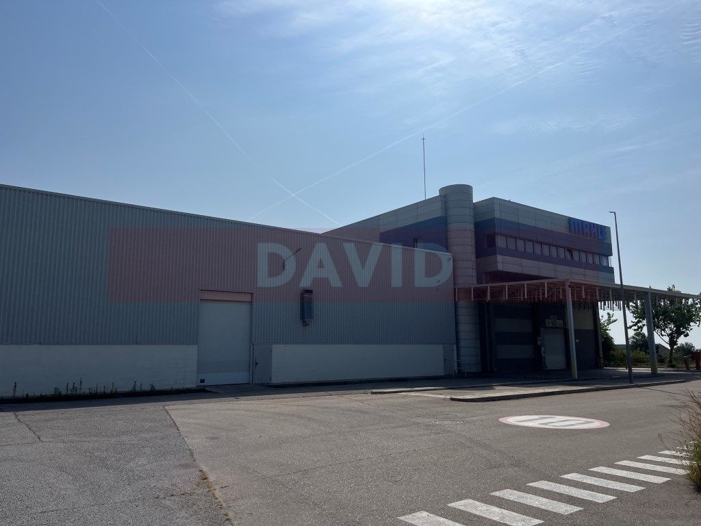 Almacén en Vilanova i la Geltrú, Spain 33123 m² No. 234399
