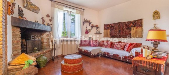 5 bedrooms House in Piegaro, Italy No. 353577 4