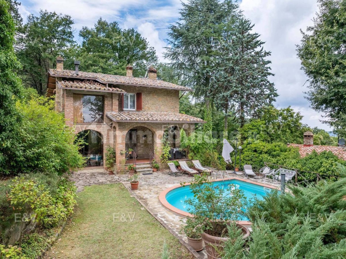 5 bedrooms House in Piegaro, Italy No. 353577