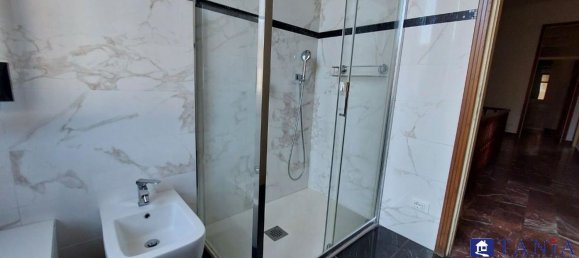 8غرفة منزل في Carrara, Italy رقم 48156 27