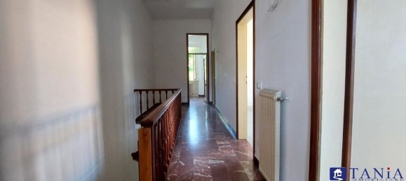 8غرفة منزل في Carrara, Italy رقم 48156 29