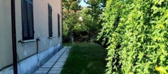 8غرفة منزل في Carrara, Italy رقم 48156 30