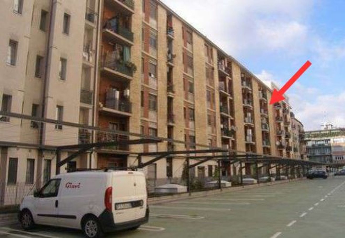 Studio in Milan, Italy No. 244029